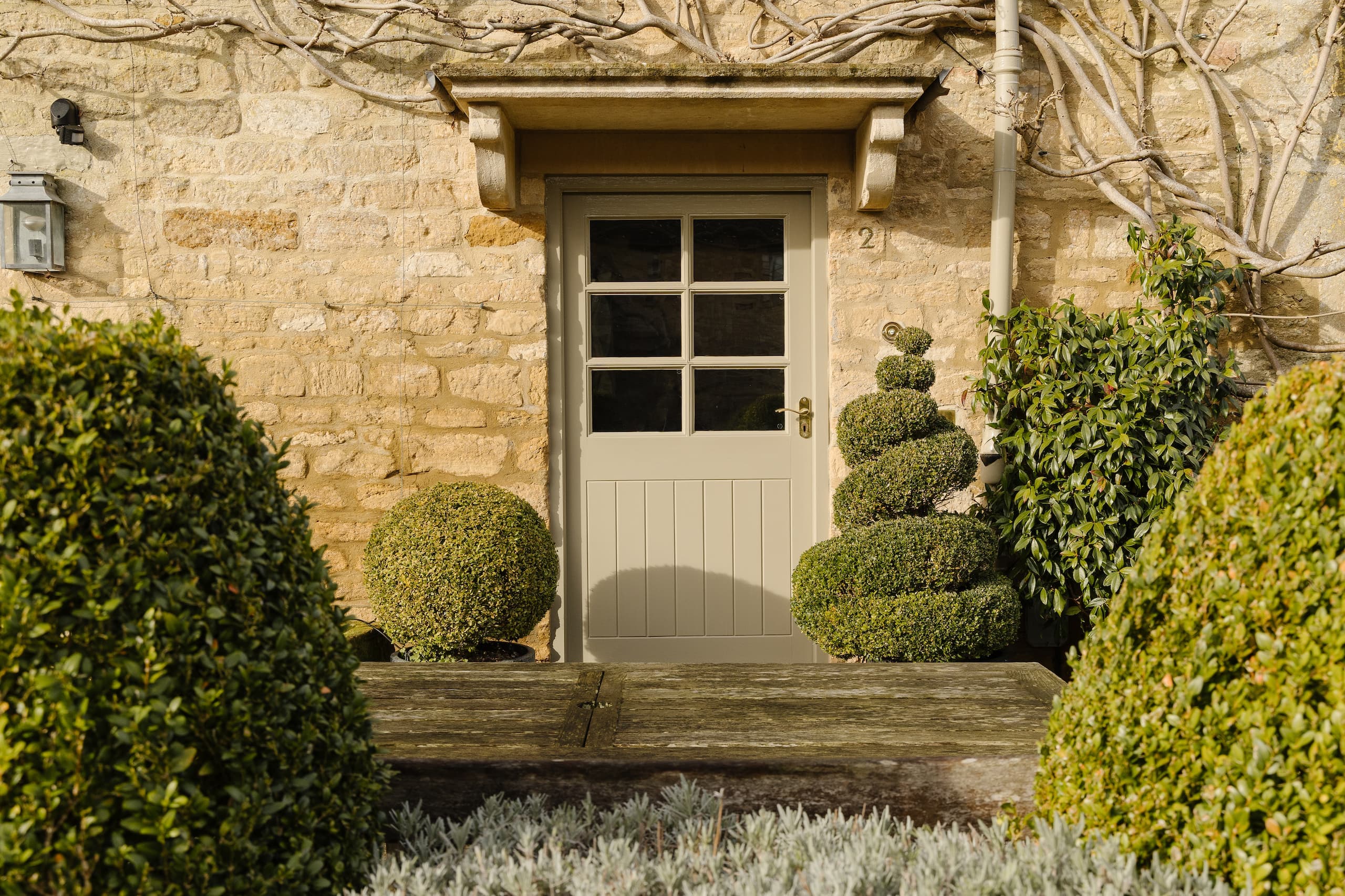 Hornton Lane, Horley